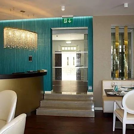 Josefa D'obidos 호텔 4*